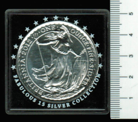 England/GB: 2 Pounds, 2012 'Fabulous Silver Collection': Britannia/Elisabeth II., 1 Unze Silber in OVP 