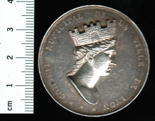Frankreich: Hist. Medaillie: LYON der Magistrat (1832 - 1841), 24,16g Silber, schöne Patina 