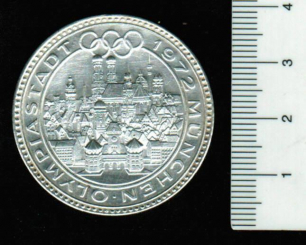 Deutschland/München: Medaille 1972 'Olympiade in München': Stadtansicht / 3 Läufer 