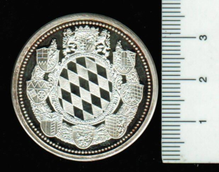 Deutschland / Bayern: Rauten-Wappen mit 7 Reg.Bezirken/Bair. Staatswappen im Etui mit Zertikikat, 19,82g / 999 Silber 