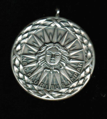 Frankreich: Leitspruch Ludwig XIV. (Sonnenkönig/Frankreich), Silbermedaille als Anhänger, 